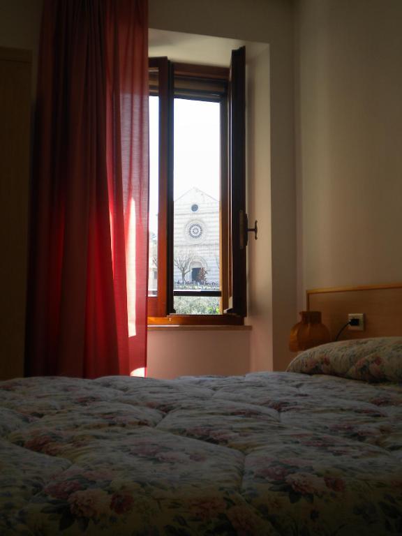 Camere Santa Chiara Асизи Стая снимка